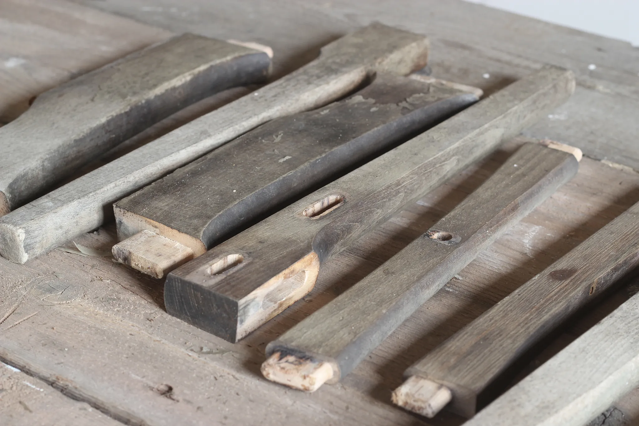 Renowacja krzesła typ 200-190, czyli popularnego "Hałasa". Hałas Tutto Nero, Rzuć Pan Okiem, Paweł Machomet