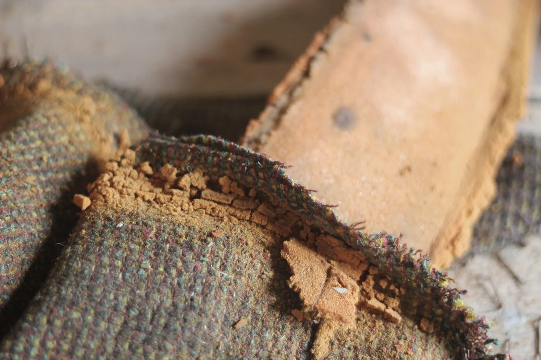 Renowacja krzesła typ 200-190, czyli popularnego "Hałasa". Hałas Tutto Nero, Rzuć Pan Okiem, Paweł Machomet