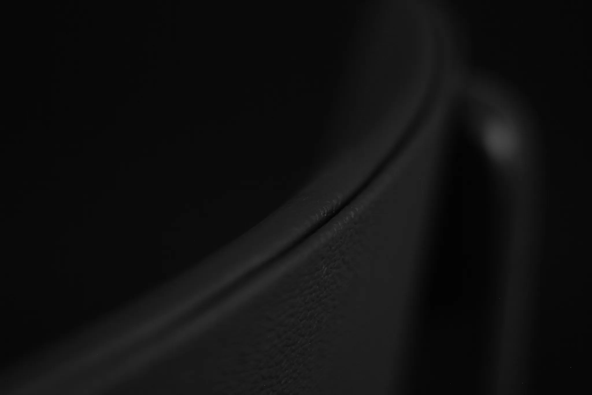 Renowacja krzesła typ 200-190, czyli popularnego "Hałasa". Hałas Tutto Nero, Rzuć Pan Okiem, Paweł Machomet