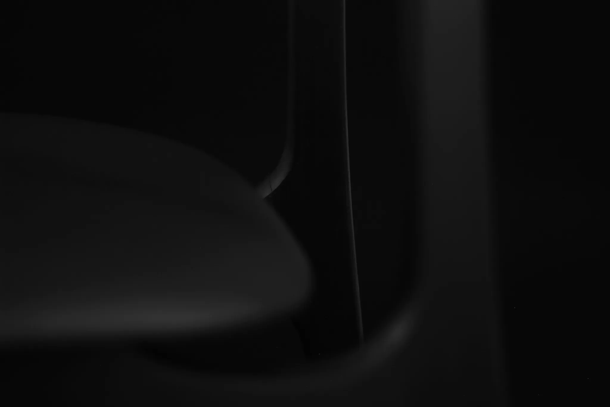 Renowacja krzesła typ 200-190, czyli popularnego "Hałasa". Hałas Tutto Nero, Rzuć Pan Okiem, Paweł Machomet