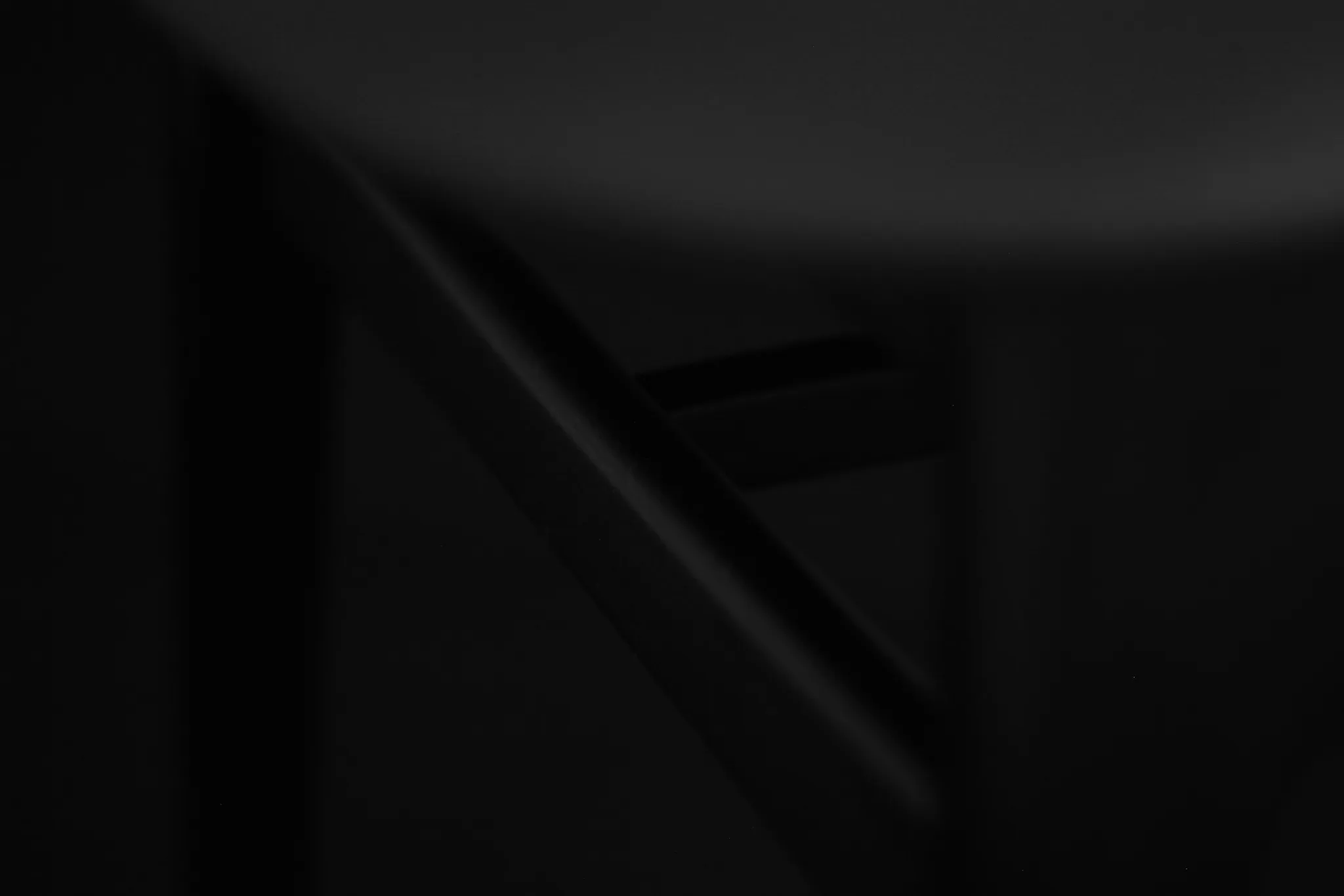 Renowacja krzesła typ 200-190, czyli popularnego "Hałasa". Hałas Tutto Nero, Rzuć Pan Okiem, Paweł Machomet