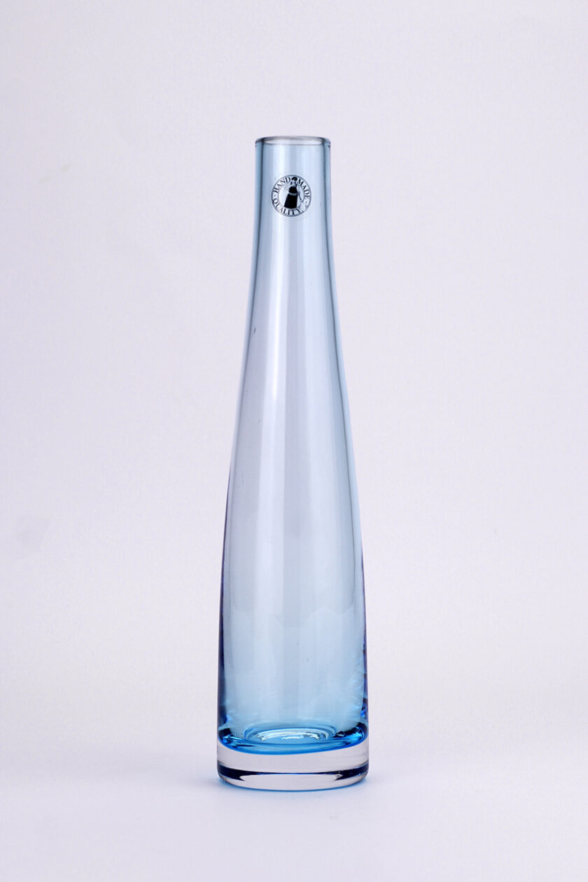 wazon hand made z niebieskiego szkła